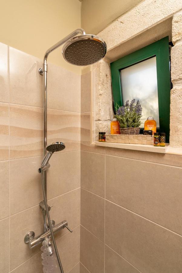 Oneiro Residence Petrokefalion Bagian luar foto